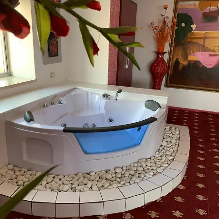 Rosa Blu Tirana