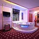 Rosa Blu Hotel 4*