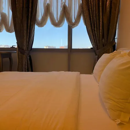 Rosa Blu Tirana