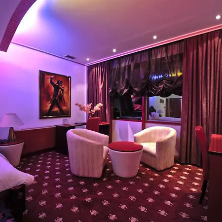 Rosa Blu 4* Τίρανα