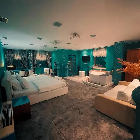 Rosa Blu Tirana